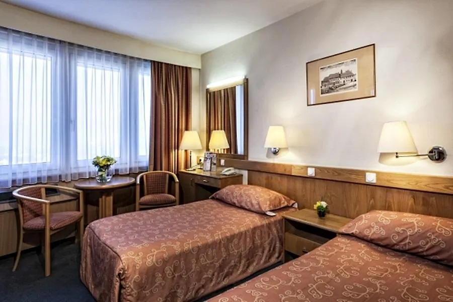 Budapest Hotel - Free Parking Sofia Bulgaria